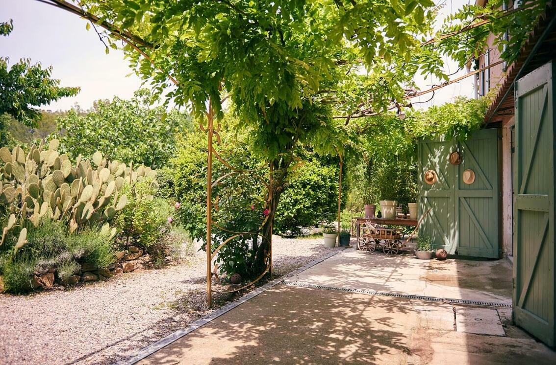 Domaine Hemmitage Apartment Salernes Exterior foto